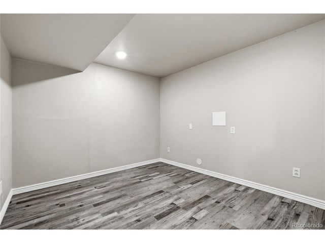 8077 S Vermejo Peak, Littleton, CO 80127