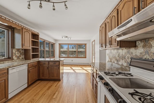 4 22nd St, Wareham, MA 02538