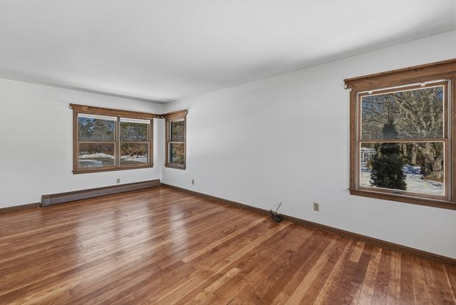 4 22nd St, Wareham, MA 02538