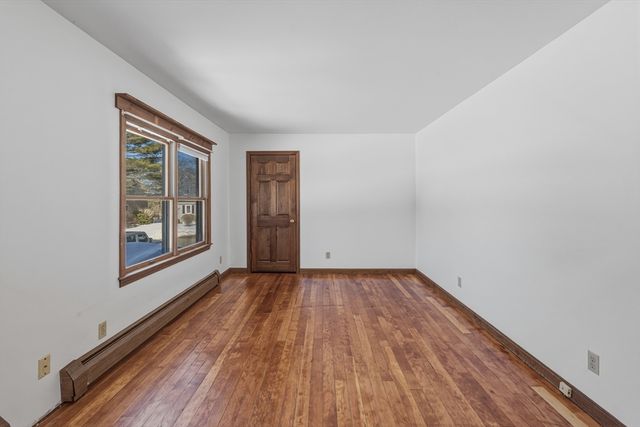 4 22nd St, Wareham, MA 02538