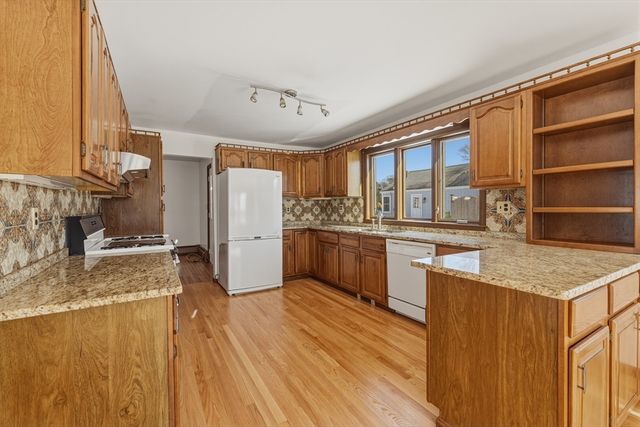 4 22nd St, Wareham, MA 02538