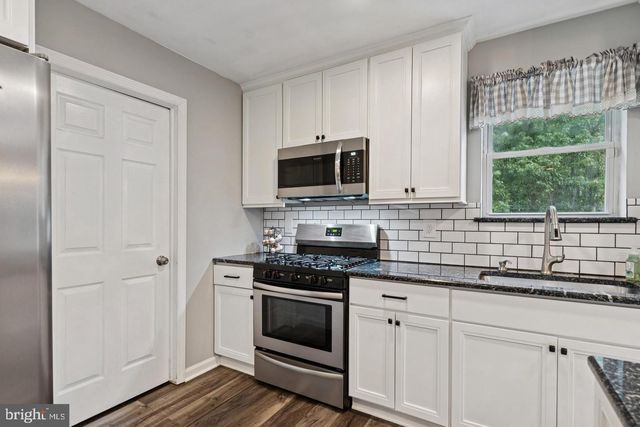 413 FOURTH AVE, Chesilhurst, NJ 08089