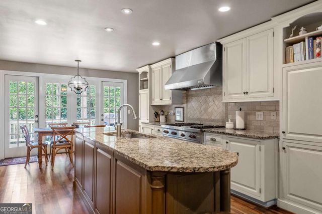 4220 Exeter Close NW, Atlanta, GA 30327