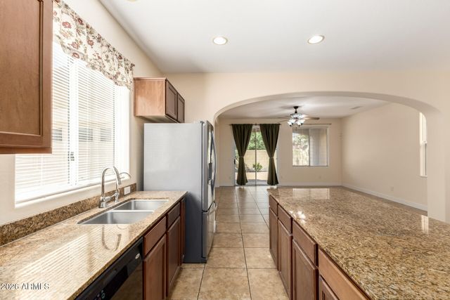 1110 N CROSSCREEK Drive, Chandler, AZ 85225