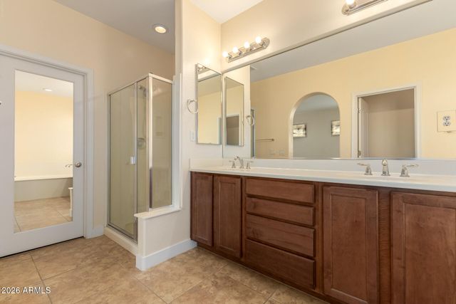 1110 N CROSSCREEK Drive, Chandler, AZ 85225