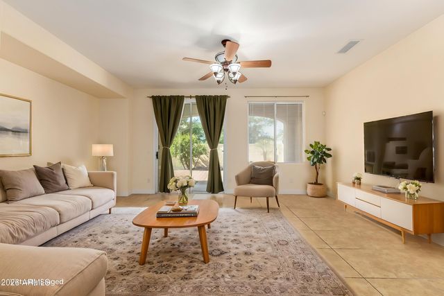 1110 N CROSSCREEK Drive, Chandler, AZ 85225