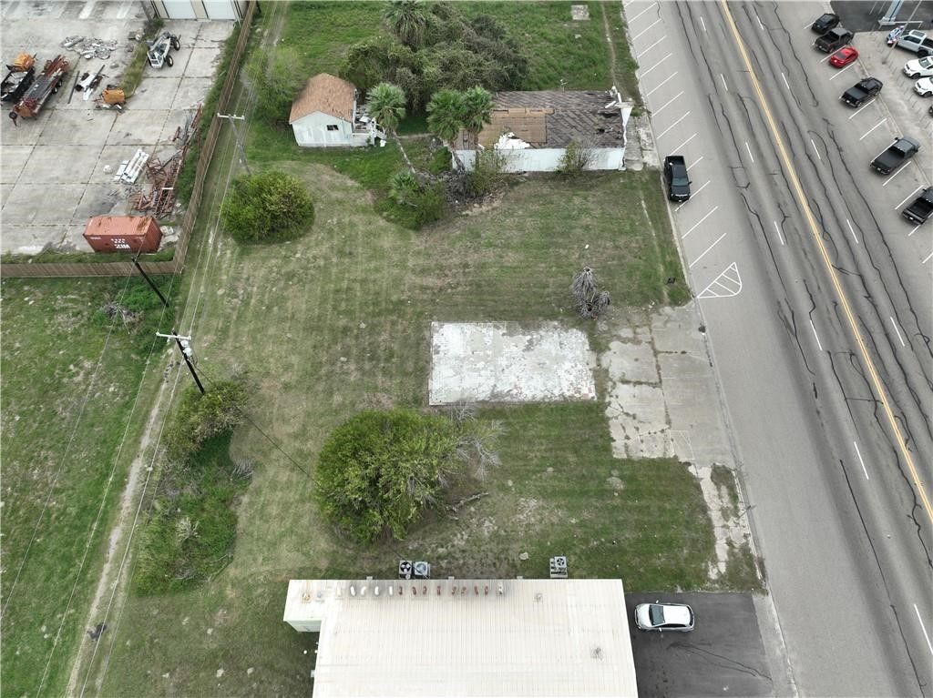 117 S Commercial St, Aransas Pass, TX 78336 — photo 3