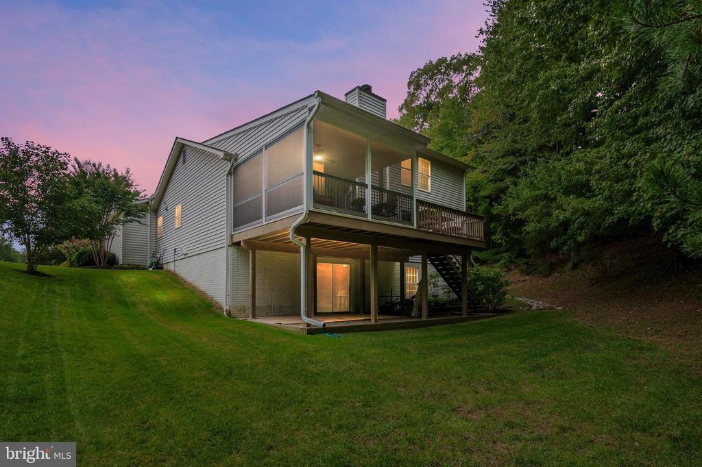 Image 2 of property listing at 822 BOATSWAIN WAY, Annapolis, MD 21401