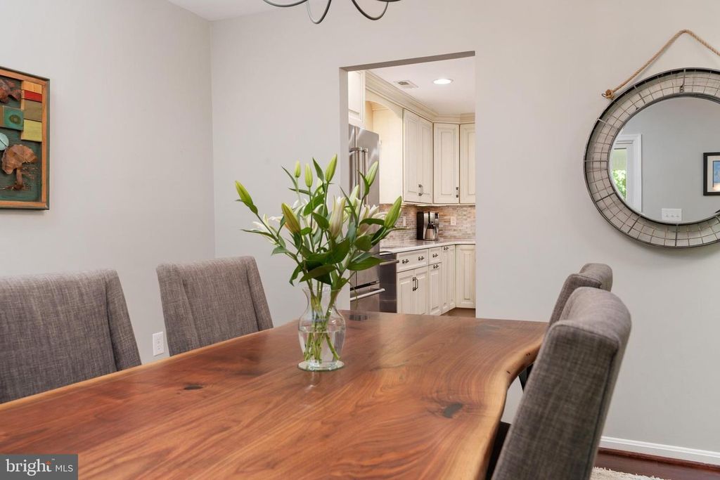 Image 21 of property listing at 822 BOATSWAIN WAY, Annapolis, MD 21401