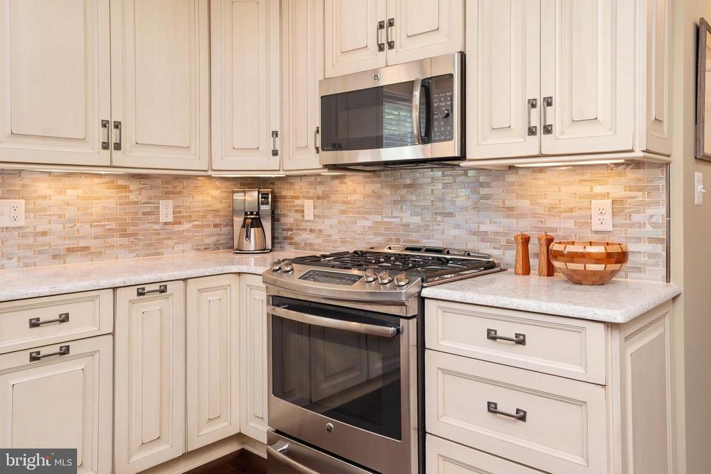 Image 24 of property listing at 822 BOATSWAIN WAY, Annapolis, MD 21401