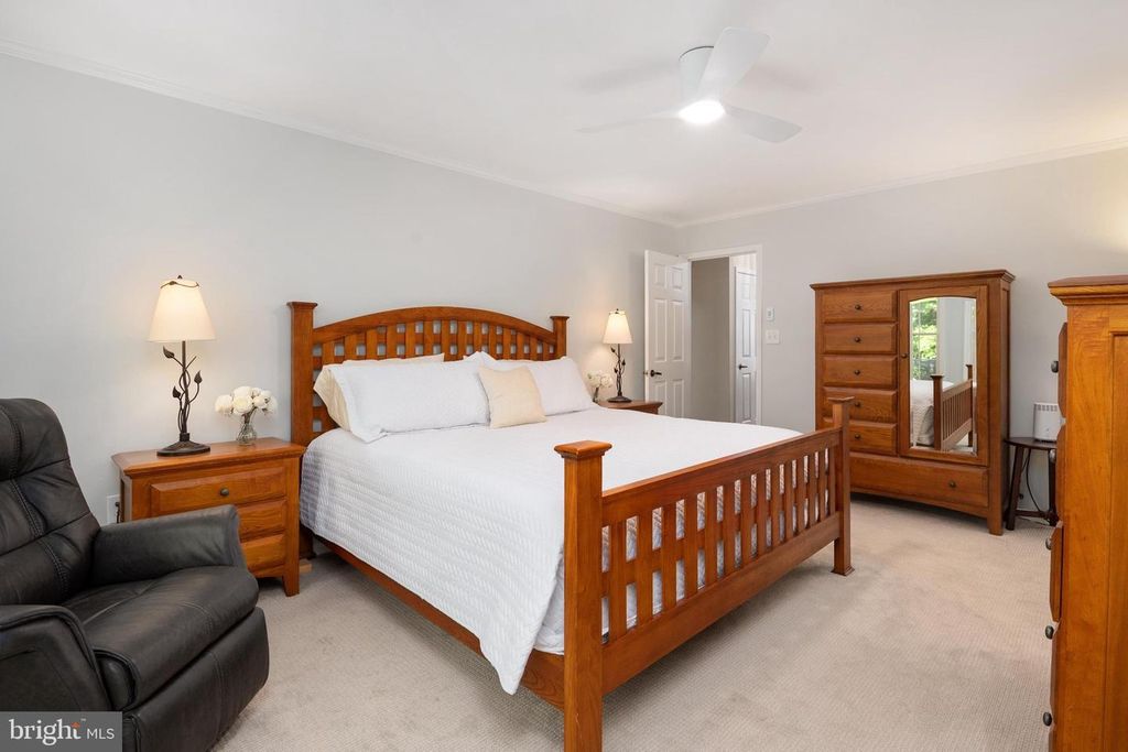 Image 36 of property listing at 822 BOATSWAIN WAY, Annapolis, MD 21401