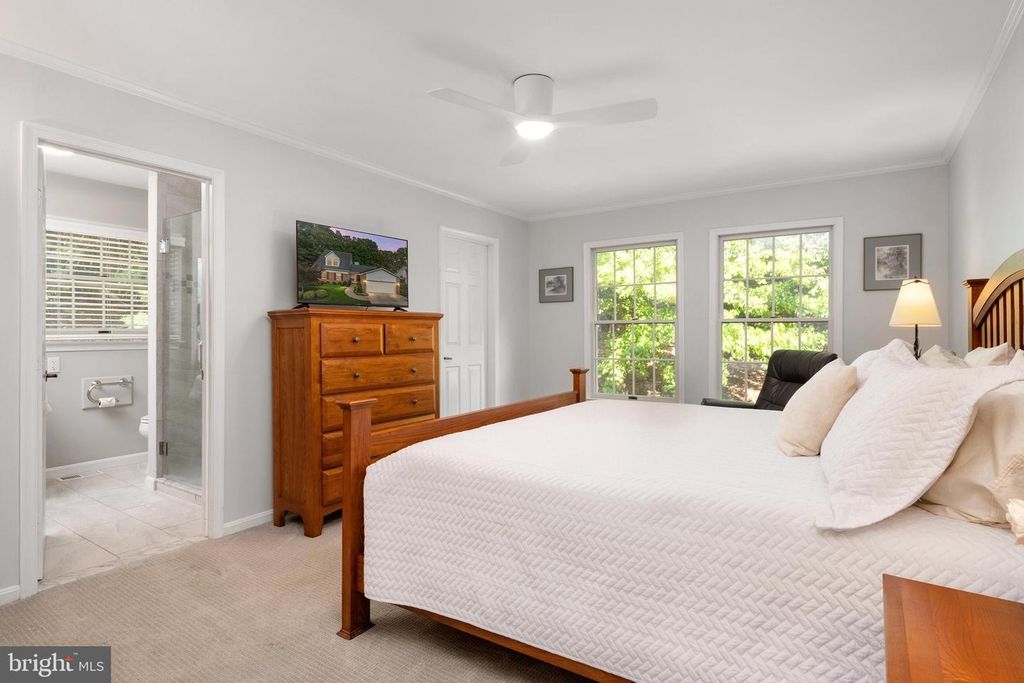 Image 38 of property listing at 822 BOATSWAIN WAY, Annapolis, MD 21401