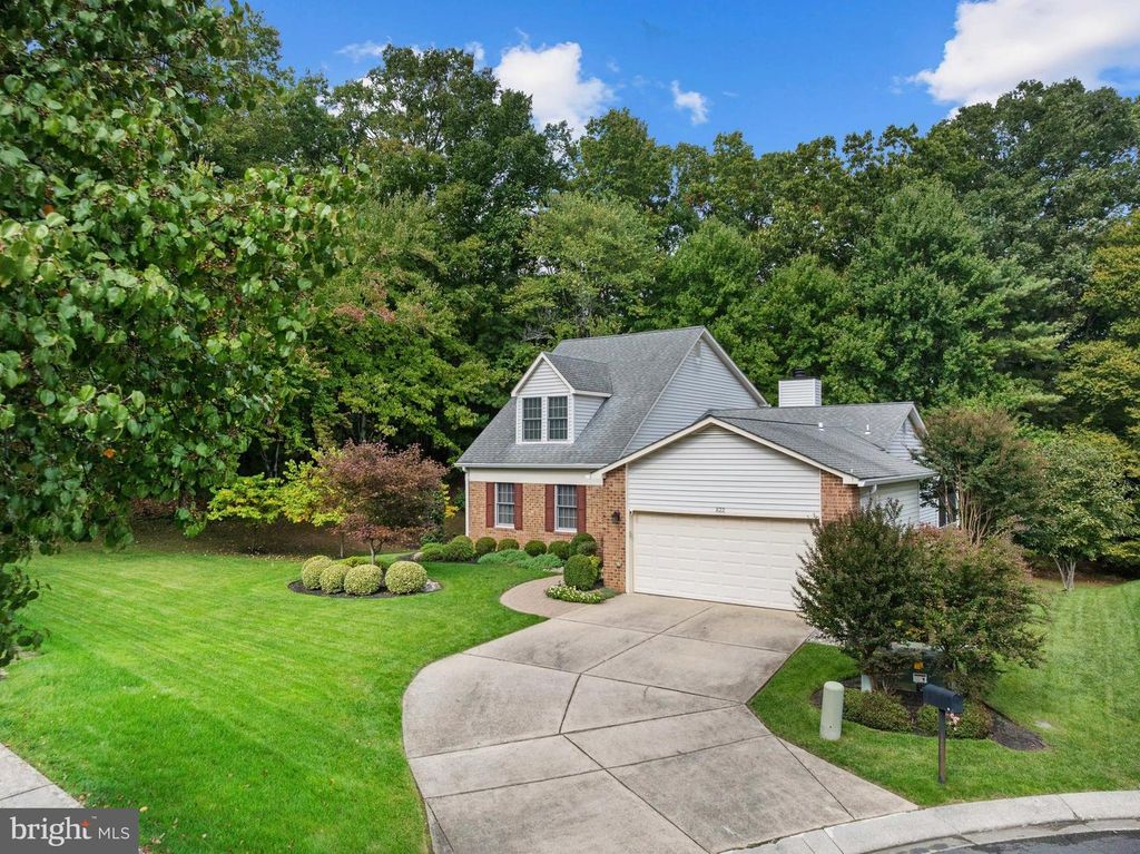 Image 10 of property listing at 822 BOATSWAIN WAY, Annapolis, MD 21401