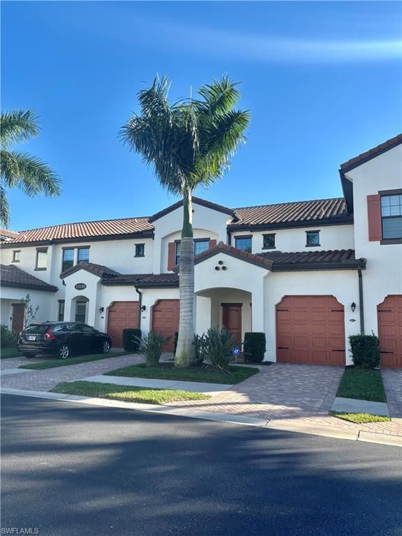 15148 Palmer Lake CIR 202, Naples, FL 34109