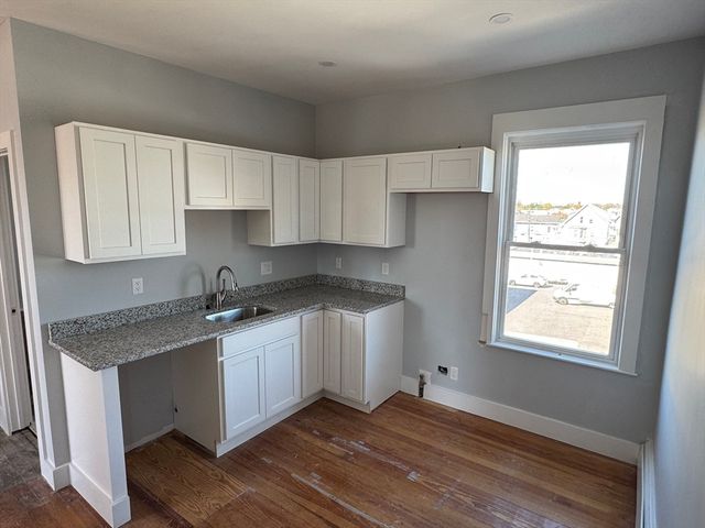 8 Carnes 2R, Lynn, MA 01905