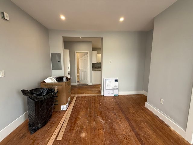 8 Carnes 2R, Lynn, MA 01905