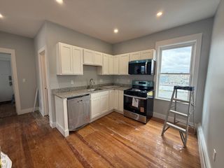 8 Carnes 2R, Lynn, MA 01905