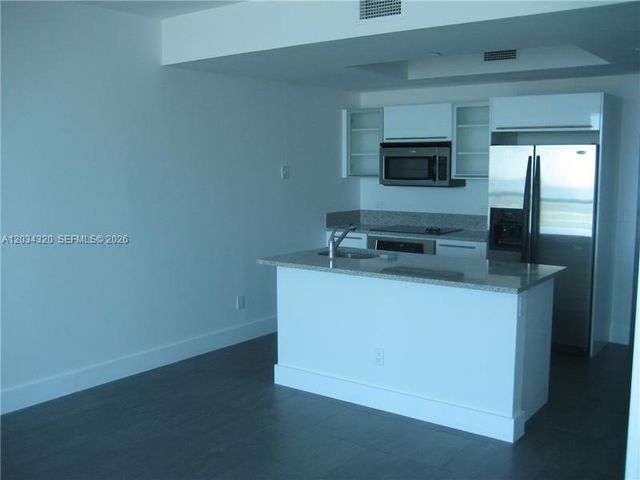888 Biscayne Blvd 3310, Miami, FL 33132