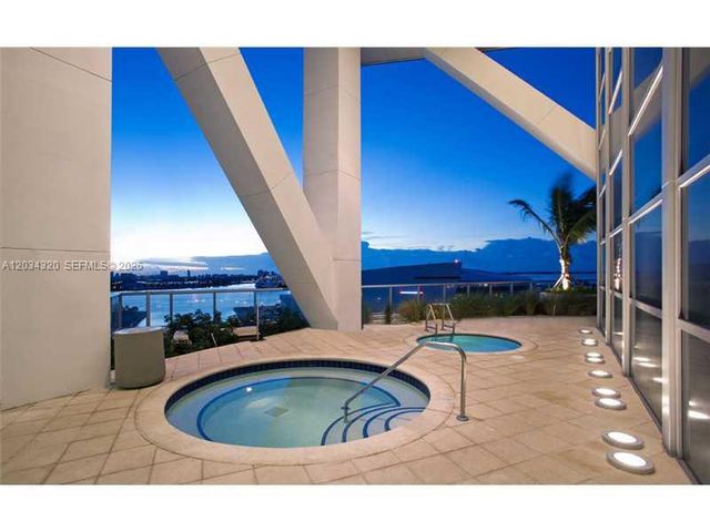 888 Biscayne Blvd 3310, Miami, FL 33132