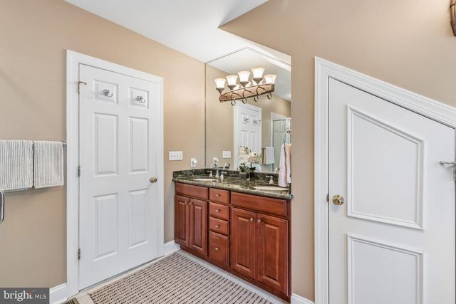 852 INDEPENDENCE CT, Philadelphia, PA 19147