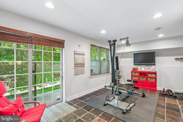 852 INDEPENDENCE CT, Philadelphia, PA 19147