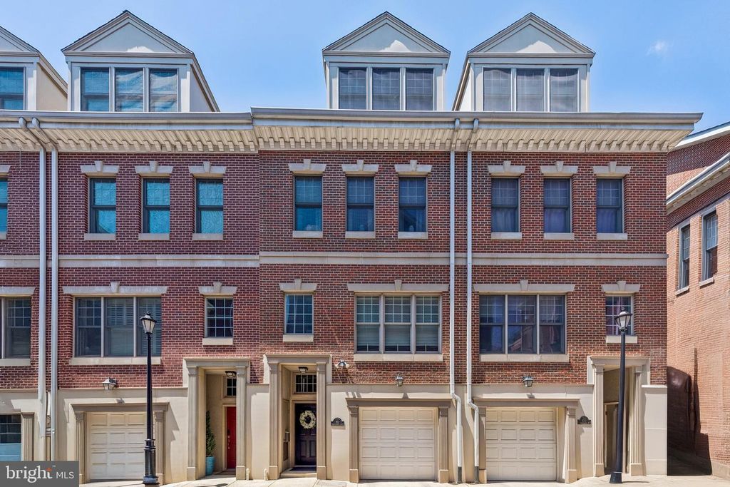 852 INDEPENDENCE CT, Philadelphia, PA 19147