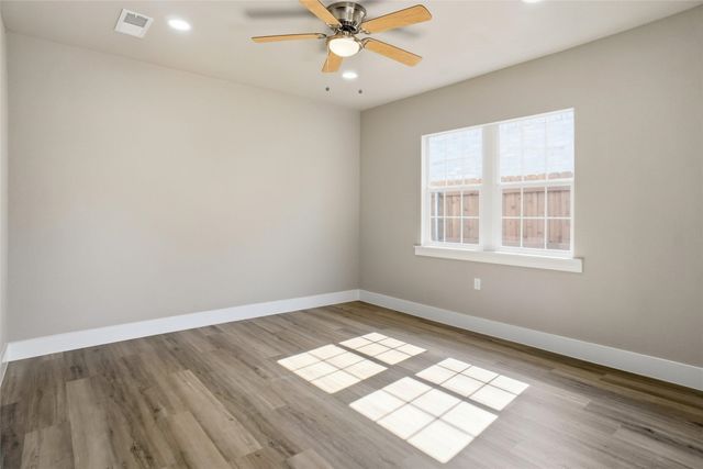 2908 Lulu Street W, Fort Worth, TX 76106