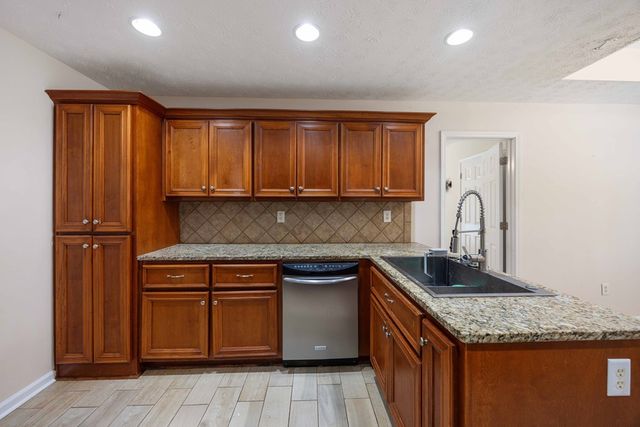536 Mobley Road, Hamilton, GA 31811
