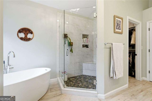 405 Glen Grove Court, Roswell, GA 30075