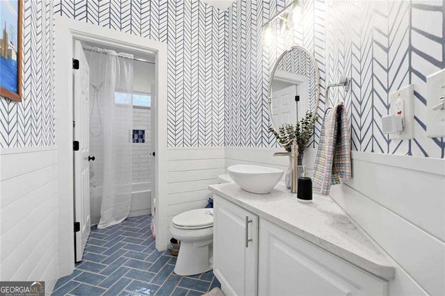 405 Glen Grove Court, Roswell, GA 30075