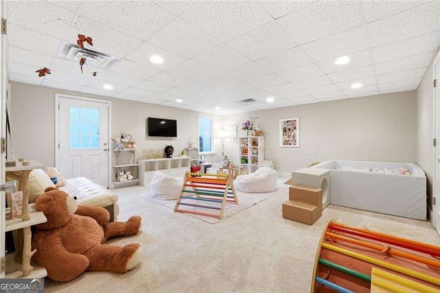 405 Glen Grove Court, Roswell, GA 30075