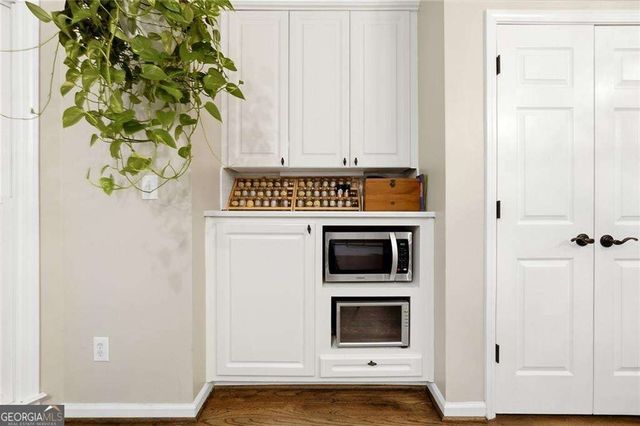 405 Glen Grove Court, Roswell, GA 30075