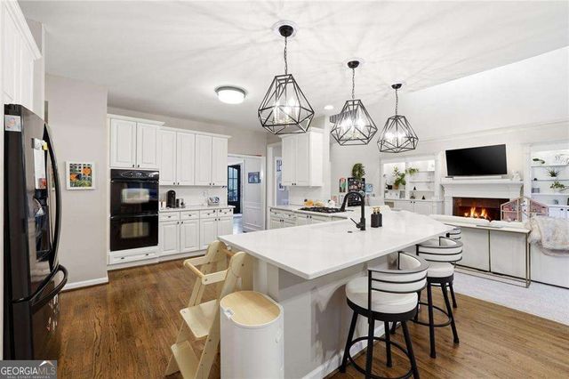 405 Glen Grove Court, Roswell, GA 30075