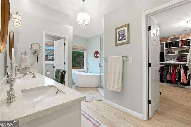 405 Glen Grove Court, Roswell, GA 30075