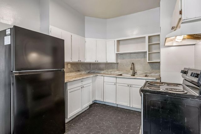 2326 Bryant Avenue N, Minneapolis, MN 55411