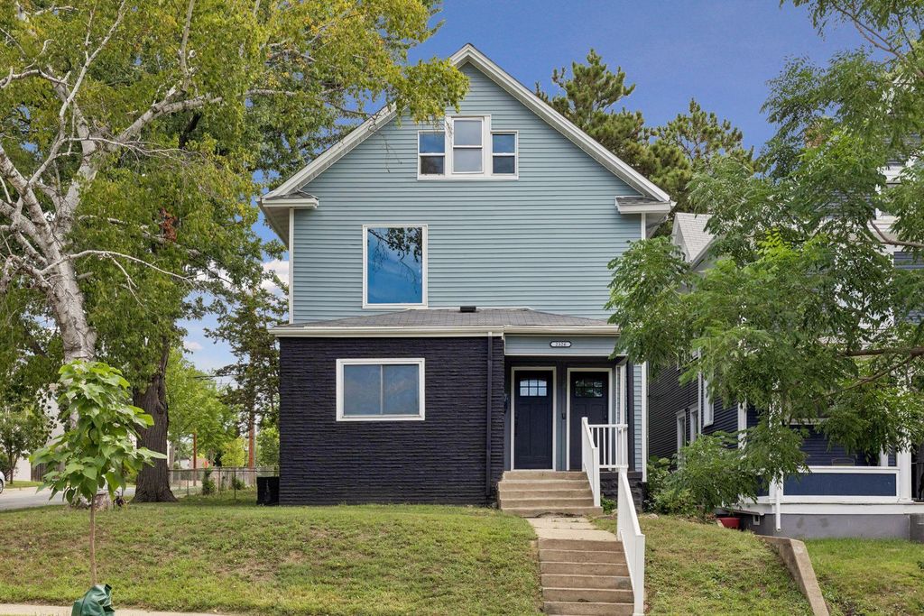2326 Bryant Avenue N, Minneapolis, MN 55411 — photo 2