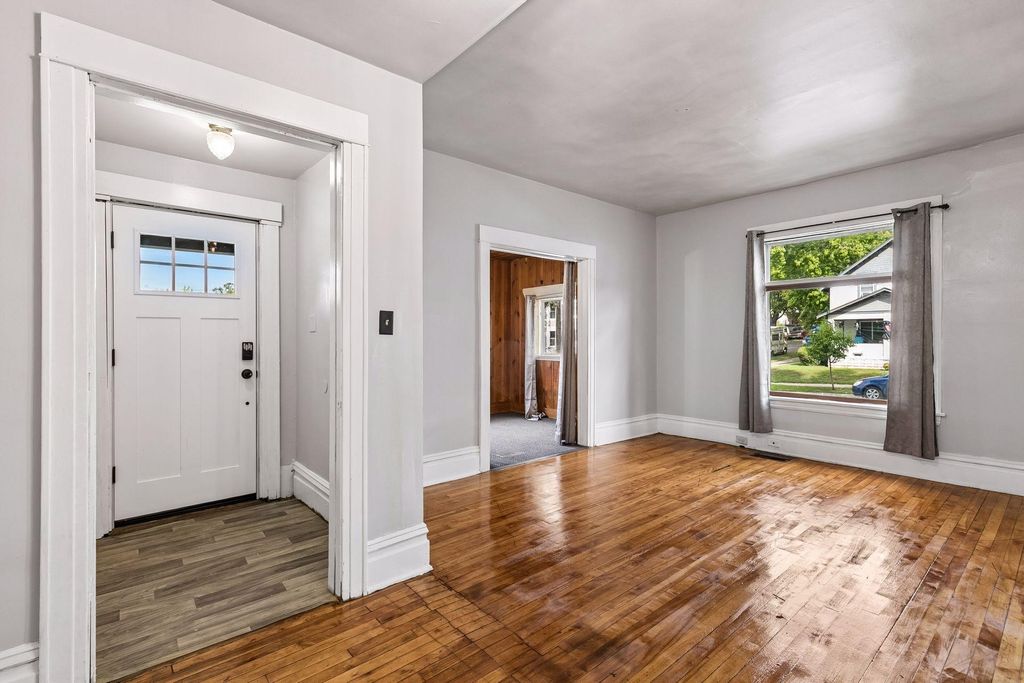 2326 Bryant Avenue N, Minneapolis, MN 55411 — photo 5