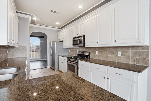 2268 Laurel Forest Drive, Fort Worth, TX 76177