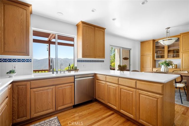 3404 Markridge Road, La Crescenta, CA 91214