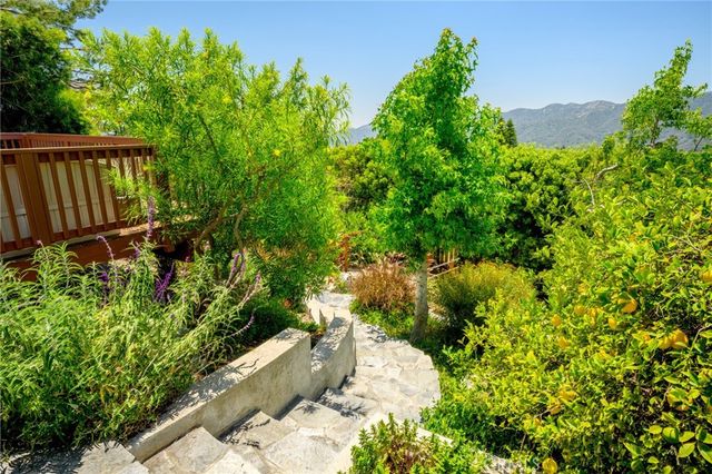 3404 Markridge Road, La Crescenta, CA 91214