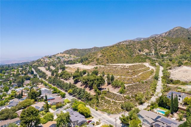 3404 Markridge Road, La Crescenta, CA 91214