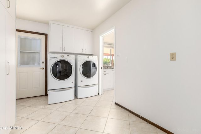 1549 E GREENWAY Street, Mesa, AZ 85203