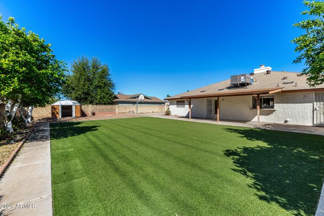 1549 E GREENWAY Street, Mesa, AZ 85203