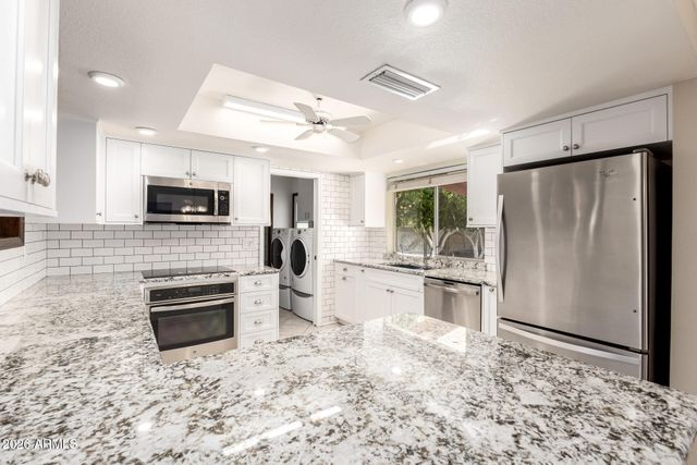 1549 E GREENWAY Street, Mesa, AZ 85203