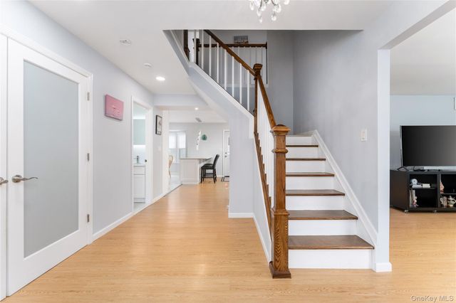 12 Annandale Road, Stony Brook, NY 11790