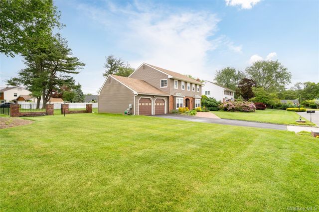 12 Annandale Road, Stony Brook, NY 11790