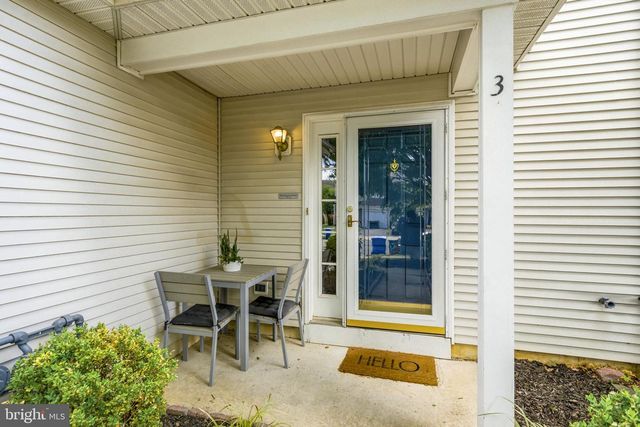 3 TATTERSALL DR, Burlington, NJ 08016