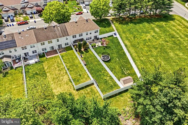3 TATTERSALL DR, Burlington, NJ 08016