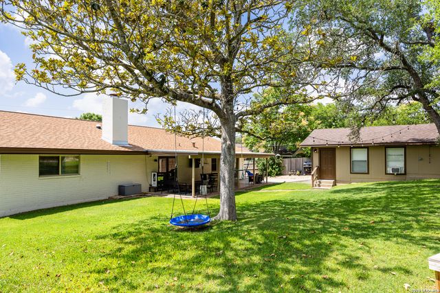 708 Mockingbird Lane, Kerrville, TX 78028