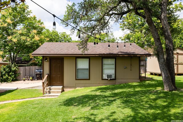 708 Mockingbird Lane, Kerrville, TX 78028